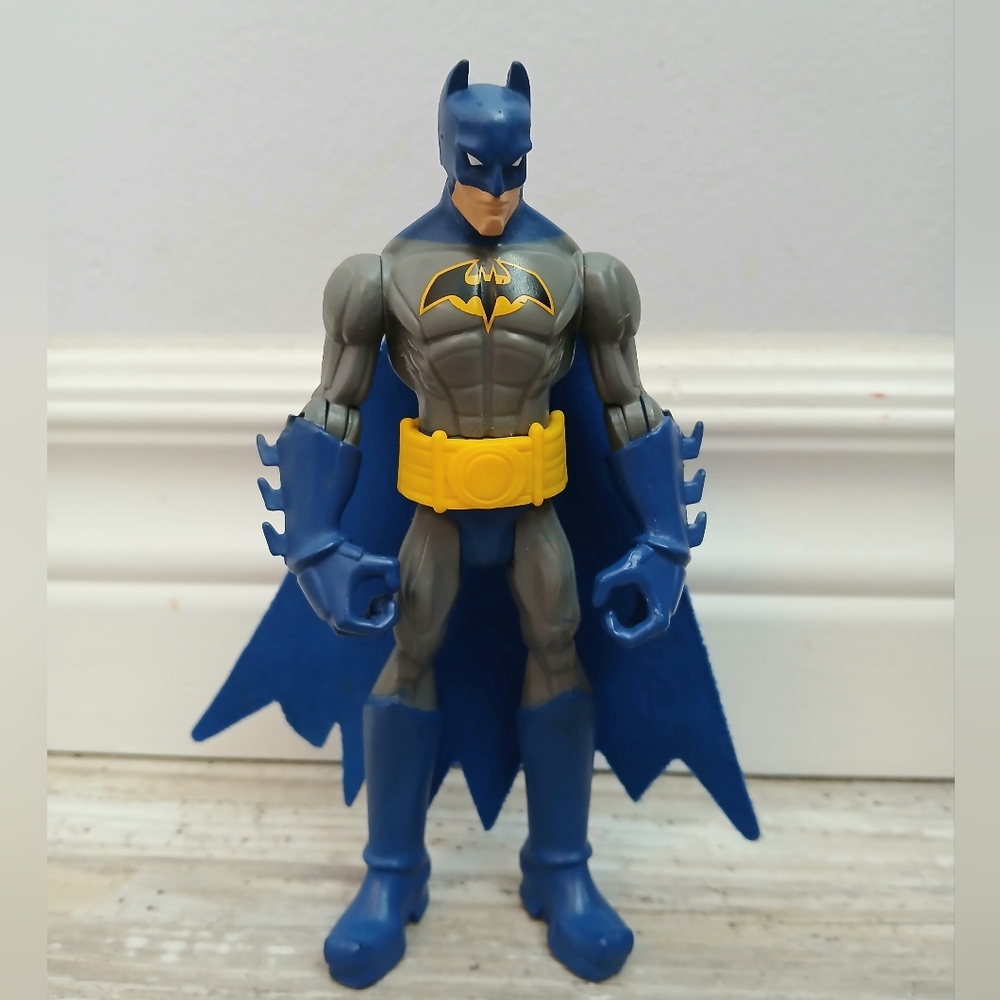 Mattel 2011 Batman Power Attack Twin Blades Action Figure 4” Loose